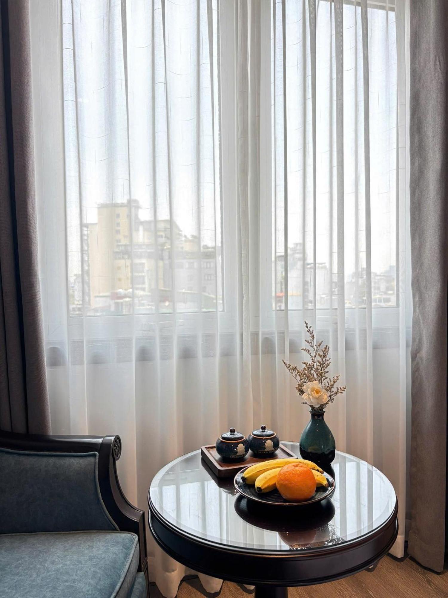Minasi Premium Hotel Ханой Екстериор снимка